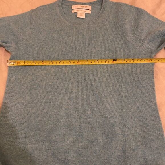 ELLEN Tracy cashmere sweater. - Picture 5 of 6